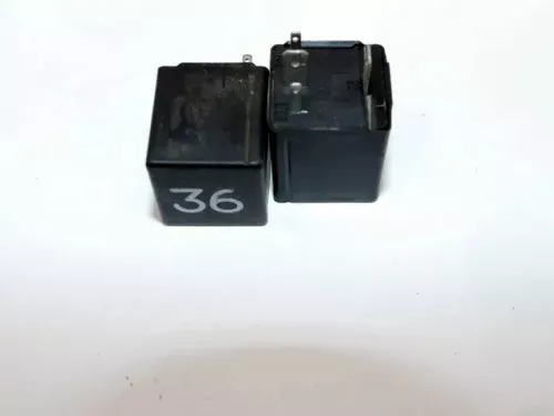 VW Audi Skoda Summer Warnsummer Licht Lichtsummer Relais 36   3A0951307