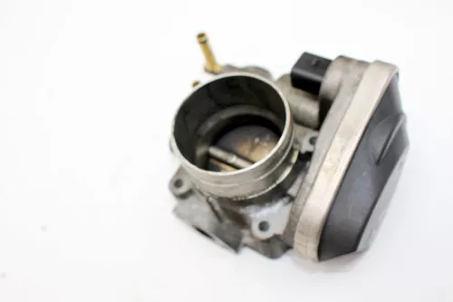 VW Golf 5 Touran Drosselklappe 06A133062AB BGU 1,6l BFQ 75kw 105PS (100867)