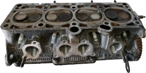 VW Passat 3B A4 Zylinderkopf 1,6 74kw 101PS von Motor ADP Kopf Nockenwelle (101509)