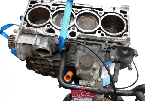 VW Passat 3B A4 B5 Motorblock Block 1,6 74kw 101PS AHL ARM (101561)