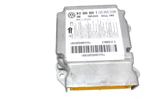 VW Golf 5 Steuergerät Airbagsteuergerät 1K0909605T 05 H020 S2300
