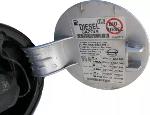 VW Polo 9N3 9N Tankdeckel Klappe Tankklappe Deckel Tank silber LA7W (101992)