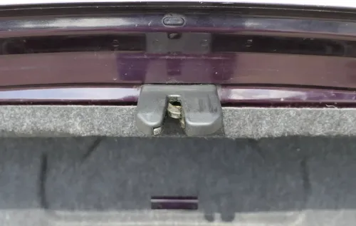 Audi A4 Heckschloß Schloß Heckklappe 8D5827505 Klappenschloß Kofferraumschloß (102274)