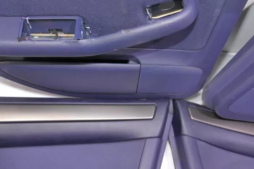 Audi A6 4B Bj.1998 Türverkleidung Verkleidung Tür vorne+hinten blau royalblau (103448)