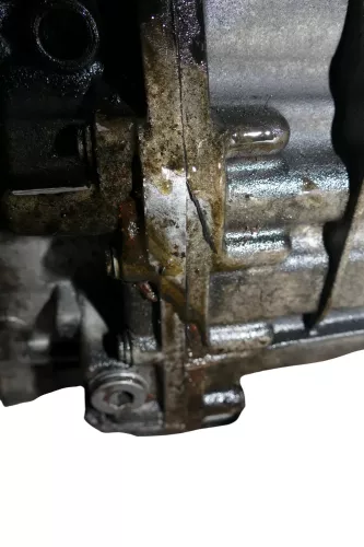 VW Passat 3C 2,0 TDI Getriebe Automatik 103kw 140PS HXS Gehäuseschaden Unfall (103930)