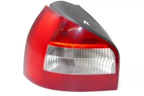 Audi A3 8L Rücklicht Rückleuchte Heckleuchte original 8L0945095B Facelift links