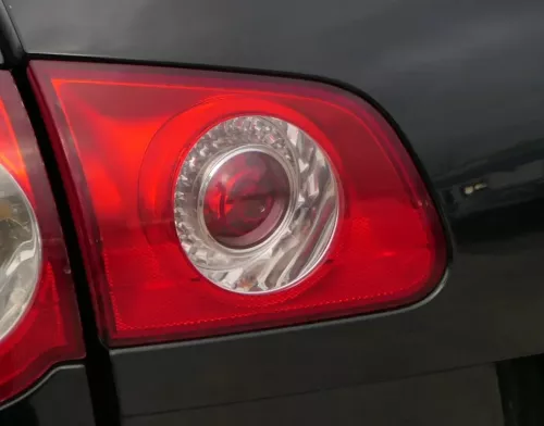 VW Passat 3C Variant Kombi Rücklicht hinten links innen Rückleuchte Heckklappe (104110)