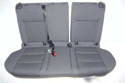 VW Golf 5 V Sitz Sitze hinten Rückbank Rücksitzbank Sitzfläche Lehne -OHNE KOPFS (104226)