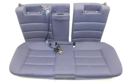 Audi A6 4B Avant Kombi Rückbank Rücksitzbank Sitz Rücksitz Gurt blau