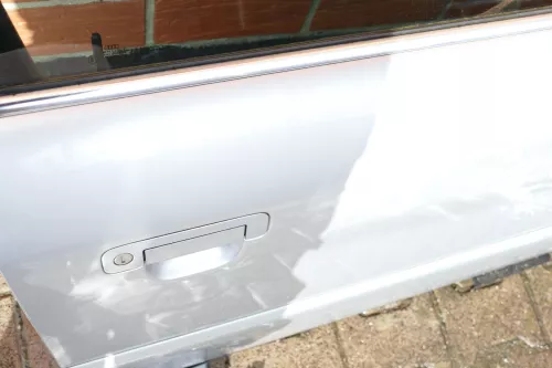 Audi A6 4A C4 Tür Türblatt vorne rechts Beifahrertür silber LY7M (104256)