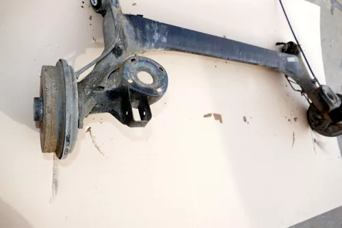 VW Polo 9N Ibiza 6L Achse hinten Hinterachse Achsträger mit ABS Trommelbremse (104335)