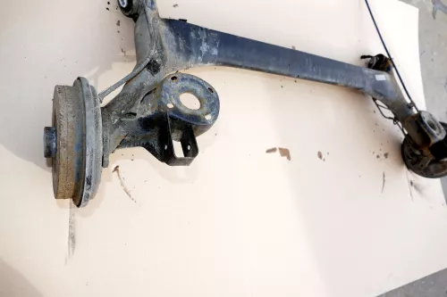 VW Polo 9N Ibiza 6L Achse hinten Hinterachse Achsträger mit ABS Trommelbremse (104335)