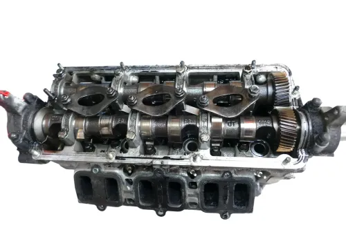 VW Passat 3BG Zylinderkopf Kopf Nockenwelle 2,5 TDI 132kw 180PS AKE links Fahrer (104660)