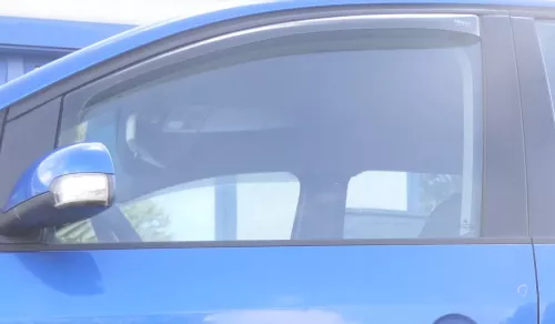 VW Touran Seitenscheibe vorne links Fenster vorn Scheibe Fahrertür