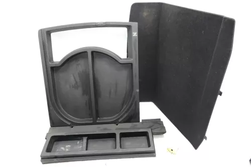 Golf 4 Variant Kombi Staubehälter Ablagefach Ablage Boden Kofferraum schwarz