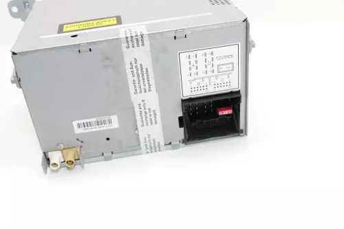 VW Golf 5 Radio CD Player Original RCD300 1K0035186AD MP3 mit Code (105238)