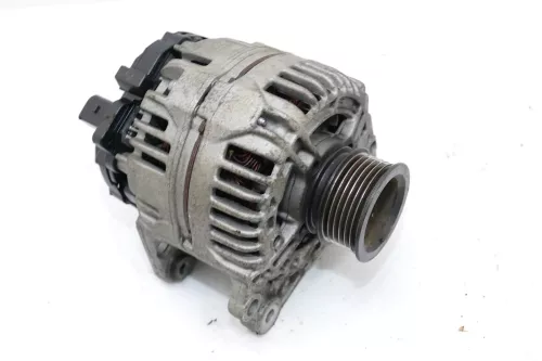 VW Golf 4 A3 8L Lichtmaschine Generator 038903018A /R 90A Benziner abEnde Bj1999