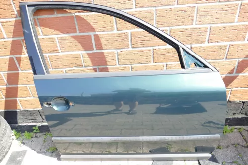 VW Passat 3B 3BG Kombi + Limo Tür vorne rechts Beifahrertür grün LC6N - 105794