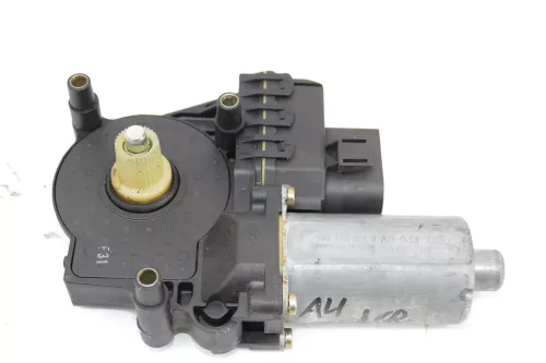 Audi A4 B5 Fensterheber Motor Fensterhebermotor vorne rechts 8D0959802 D