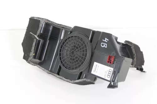 Audi A6 4B Avant Kombi Subwoofer 4B9035382 Lautsprecher Bassbox Blaupunkt