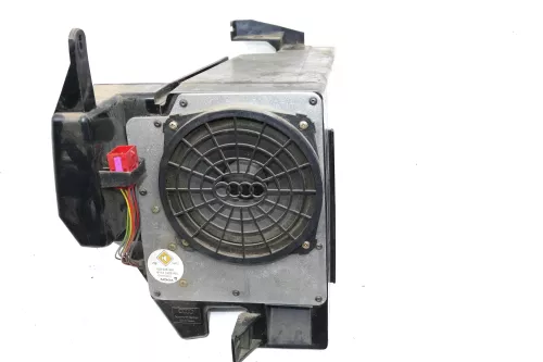 Audi A3 8L Subwoofer 8L0035381 Lautsprecher 8L0 035 381