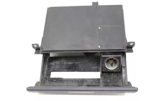 Audi A6 4B Facelift Aschenbecher vorne 4B0857951F / G (106076)