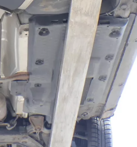 VW Polo 9N 6R Unterbodenverkleidung Verkleidung rechts unte Abdeckung 6Q0825202M