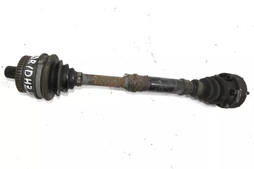 Audi A4 B5 3B Antriebswelle Gelenkwelle links vorn 8D0407271AQ 1,8 1,8T 2,0