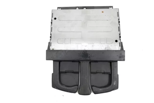 VW Golf 4 Bora Becherhalter Getränkehalter Halter Getränke (N) übern Radio