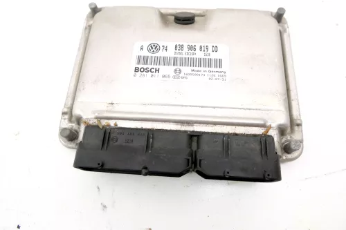 VW Golf 4 Steuergerät Motor Motorsteuergerät 1,9 TDI ATD 74kw 101 PS 038906019DD (107399)