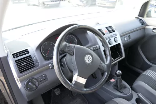 VW Touran Armaturenbrett schwarz OHNE Anbauteile - keine Airbags - 