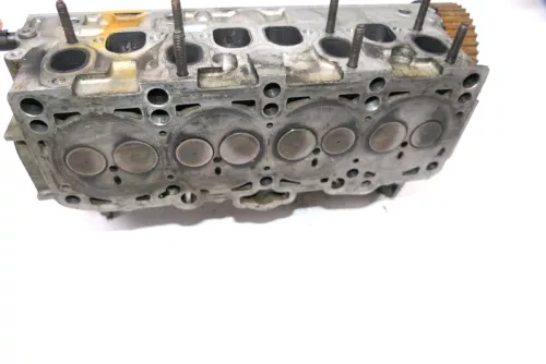 VW T5 LT Zylinderkopf 1,9 TDI 62kw 85PS von Motor BRR BRS (OHNE PD-Elementen) (107537)