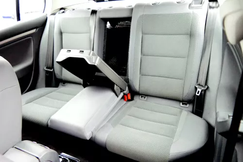 VW Golf 5 V Sitz Sitze hinten Rückbank Rücksitzbank 3 Punkt Gurt Lehne anthrazit (107621)