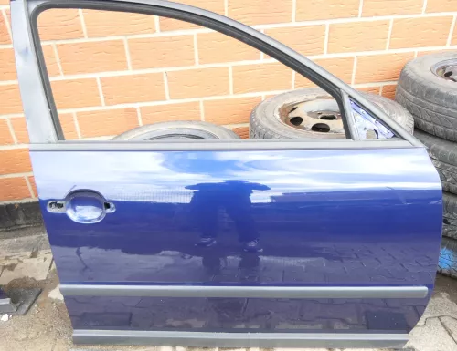 VW Passat 3B 3BG Kombi + Limo Tür vorne rechts Beifahrertür blau LB5N