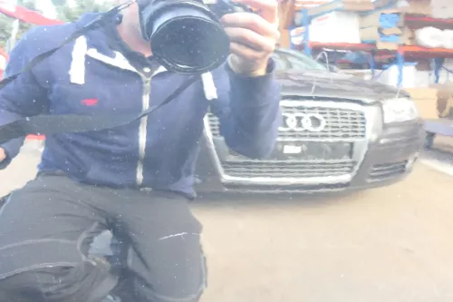 Audi A4 B7 8E Tür hinten rechts schwarz LY9B Kombi mit Scheibe und Rahmen (108114)