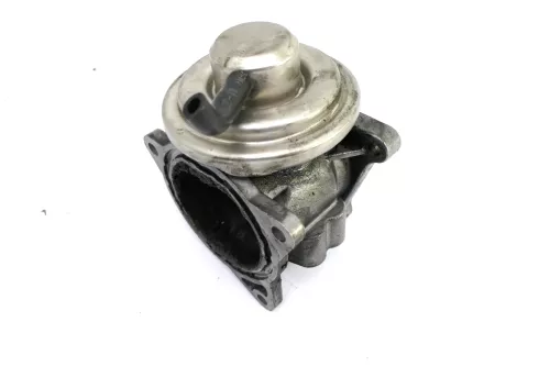 VW Polo 9N Golf 5 AGR Ventil 038131501AF TDI AXR BKD AZV BBY