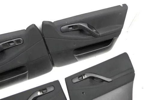 VW Passat 3A Variant Türverkleidung Verkleidung Tür vorne hinten links schwarz (108316)