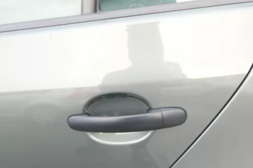 VW Golf 5 V 1K Tür Türrahmen hinten links 4/5-Türer grau LA6Q mit der Scheibe (108545)