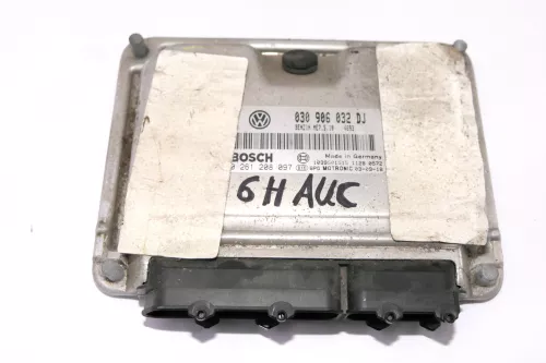 Seat Arosa 6H Steuergerät 1,4l 44kw 60PS AUC Motor 030906032DJ