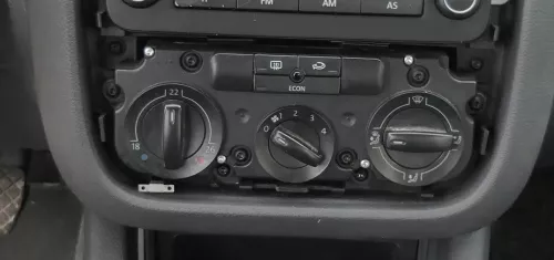 VW Golf 5 Eos Caddy Steuergerät Klimaanlage Klimabedienteil 1K0820047JN Heizung