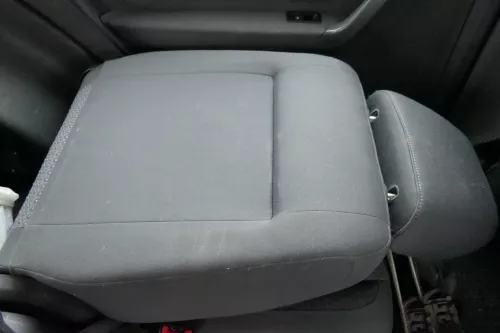 VW Touran Sitz hinten links anthrazit (hinterm Fahrersitz) Rücksitz  (109566)