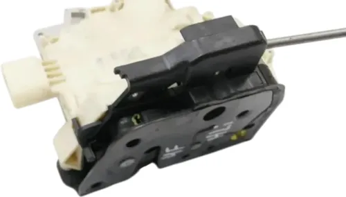 Audi A3 8P A6 4F Stellmotor Tür Türschloß mit ZV hinten links 4F0839015 (109650)