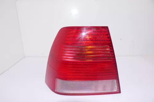 VW Bora Limousine Rücklicht Rückleuchte original hinten links 1J5945111AA 1J2 (109793)