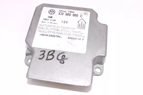 VW Passat 3B 3BG Steuergerät Airbag Airbagsteuergerät 1C0909605C Index 01