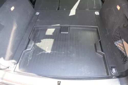 Audi A4 B8 8K Variant Kombi Verkleidung Teppich Kofferraum schwarz
