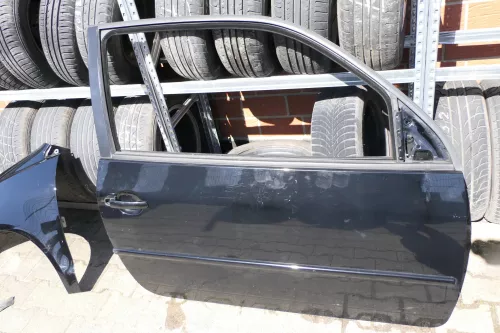 VW Lupo Seat Arosa Tür vorne rechts Fahrertür schwarz L041 (elektr.Fensterheber)