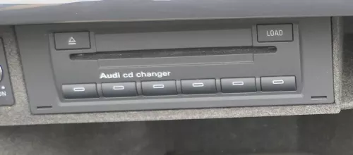 Audi A4 8E B6 B7 CD Wechsler Changer 8E0035111 8E0057111 8E0057111C 8E0057111D (110920)