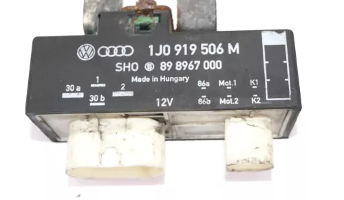 VW Golf 4 Bora Steuergerät Lüfter Kühlerlüfter Lüftersteuergerät 1J0919506M