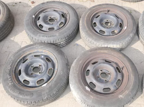 VW Golf 3 Caddy 175/65 R14 82T Sommerreifen Reifen 6jx14H2 ET43 ca.6-6,5mm (110943)