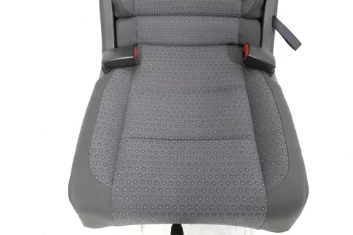 VW Touran 1T Sitz hinten mitte mittig (1. Reihe) Rücksitz anthrazit -ohne Gurtsc (111129)